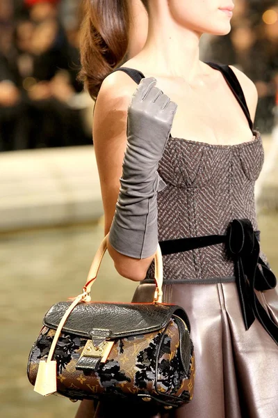 Look 62